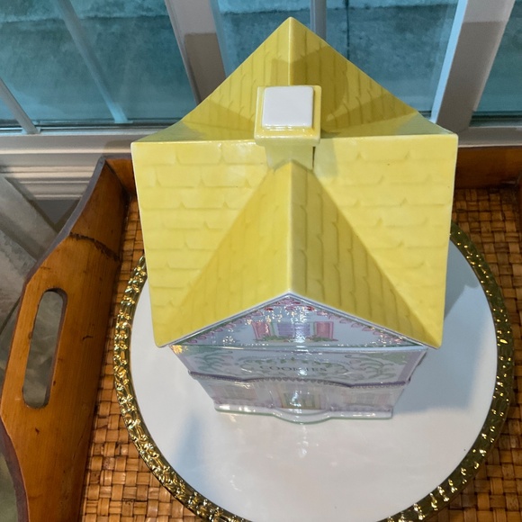 LENOX 1991 The Village Cookie Jar Canister Yellow Fine Porcelain - Beautiful! - Picture 2 of 10